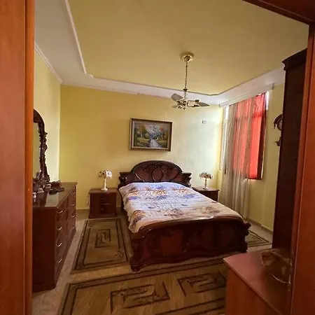 아파트 Era's Beach Apartment! 골렘